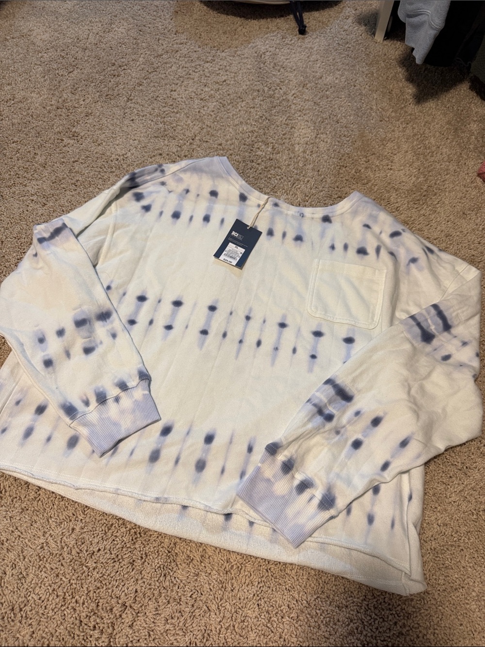 Universal Thread White and Blue Tie-Dye Pullover Sweatshirt